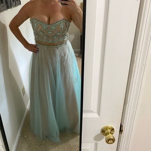 Terani Couture Tan and Teal Prom/Formal